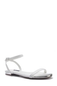 Resim Nine West MAOLAINE 5FX Beyaz Kadın Düz Sandalet 