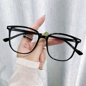 Resim Erkekler ve Kadınlar için Kare Çerçeveli Gradyan Dekoratif Moda Gözlükleri - Şeffaf PC Lensler, Hafif Plastik Çerçeve, Günlük Giyim için Rahat Tarz, Her Gün Gözlükleri, Modern Gözlükler, Dayanıklı Gözlükler 