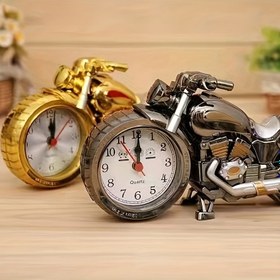 Resim Çizgi Film Motociklet Temalı Plastik Alarm Saati, İsviçre-Kuvars Hareket, Mekanik Seyahat Alarm Saati, Düz Taç, Düzensiz Şekil, Dijital Görüntü, 1 AA Pil Gerekir (Dahil Değil) 