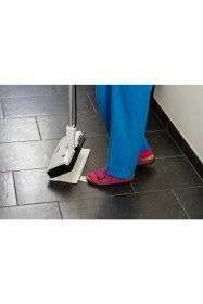 Resim Karcher SC1UPRİGHT Dikey Buharlı Temizleme 1300 W Güç ve Aksesuarlarla Hijyenik Temizlik 