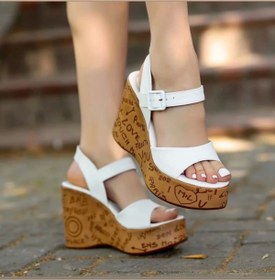 Resim Pazarcan Riboy Beyaz Cilt Dolgu Topuk Sandalet 