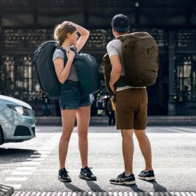 Resim Thule Landmark 60L Kadınlar Için Seyahat Sırt Çantası Puslu Yeşil, 60 