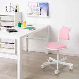 Resim IKEA Örfjäll Çocuk Çalışma Sandalyesi Beyaz Vissle Pembe Ayarlanabilir Çelik ve Plastik Malzeme 
