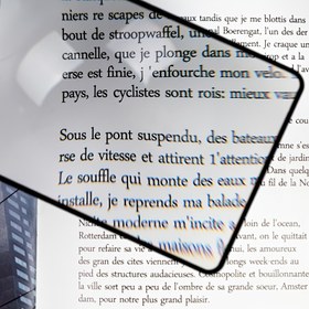 Resim 1'li Paket Büyük Yazılı Kitap Ayracı - HD Görünürlüklü, Sayfa Geçirgen - Yaşlılar, Görsel Engelliler ve Kitap Severler İçin İdeal - Doğum Günü, Tatil, Mezuniyet Hediyesi - Kitaplar, E-Okuyucular, Tabletler, Akıllı Telefonlarla Uyumlu - Okuma için Ergonomik Tasarım, Yüksek Çözünürlük Optiği 