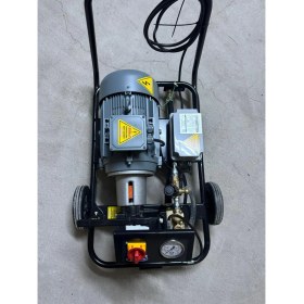 Resim Oto Yıkama Makinası Profosyonel 200 Bar 14 Lt Su Jeti 380 W 