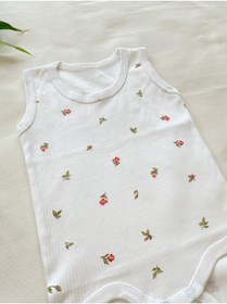 Resim uhtico Kız Bebek Pamuklu Kumaştan Çıtır Çiçek Desenli Çıtçıtlı 2li Zıbın Body Atlet 