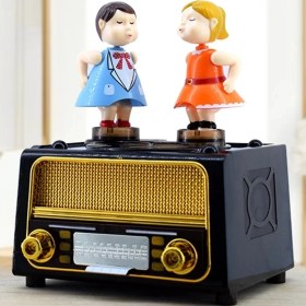 Resim Öpüşen Çift Müzik Kutusu 