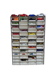 Resim Ahşap Araba Rafı (56 Araçlık) 