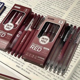 Resim 5'li Paket Retro Bordeaux Kırmızı 0.5mm Jel Kalem, Yumuşak Tutuşlu, Dayanıklı Plastik Yapı, Ofis ve Günlük Yazım İçin İdeal, İmza Kalemi, Mükemmel Hediye Seçeneği 