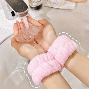 Resim 1 Paket Kadınlar İçin Mercan Polar Emici Bileklik - Yumuşak Pembe Nem Önleyici El ve Yüz Yıkama Saç Bandı Cilt Bakımı için, Banyo & Duş - Hızlı Kuruyan Saç & Yüz Kurulama Aracı, Yumuşak Cilt Bakım Aksesuarı | Yüksek Emicilik Kumaşı, Cilt Bakım Ürünleri 