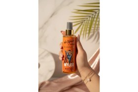 Resim Eda Taşpınar Myleo Simli Vücut Spreyi 200 ml Çiçeksi Koku ile Tatlı Asi Dokunuş 