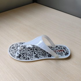 Resim J-9003-2 Çiçekli Desenli Beyaz Jelly Parmak Arası Sandalet 