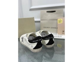 Resim Golden Goose Kadın Rahat Sneaker Ayakkabı Şık ve Konforlu Günlük Model 