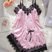 Resim Kadınların Rahat Kalp Desenli Pijama Takımı Dantel Süslemeli Kolsuz Üst ile Kurdele Şeritli Şort Zarif Pijama Ev Giyimi 