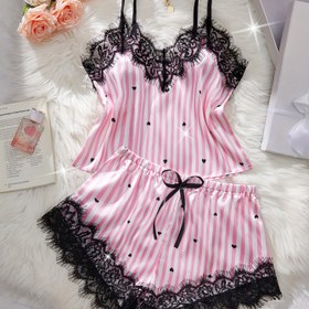 Resim Kadınların Rahat Kalp Desenli Pijama Takımı Dantel Süslemeli Kolsuz Üst ile Kurdele Şeritli Şort Zarif Pijama Ev Giyimi 