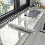 Resim Banyo lavaboları için kendinden yapışkanlı duvar kağıdı, çeşitli sahnelere uygun koruyucu film, banyolar, mutfaklar, oturma odaları, duvarlar, masaüstü ve dolaplar için kolay yapışkanlı ve çıkarılabilir alüminyum folyo desteği, kalıntı bırakmayan. 