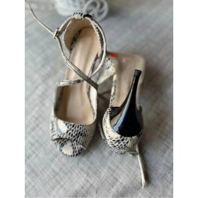 Resim Suna Tango Dans Ayakkabısı Arkası Kapalı Yandan Çift Bağlı 8,5 cm (13 Pont ) 