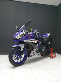 Resim Yamaha R25 Köpek Balığı Takım Sticker Etiket Modeli 