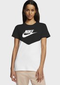 Resim Nike Sportswear Heritage Short-Sleeve Top 