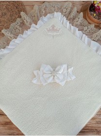 Resim Yenidoğan Wool Yün Kumaş Taç Nakışlı Güpür Duvaklı Fiyonk Prizma Taş Unisex Kundak Bebek Battaniyesi Bej Çok Renkli 