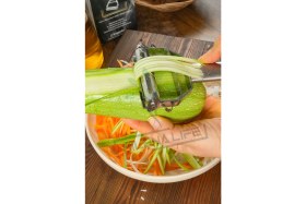 Resim Milena Life Pratik Paslanmaz Çelik Turbo Jülyen Meyve Sebze Soyucu Kesici Doğrayıcı Mutfak Gereçleri 