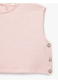 Resim Koton İnci Düğme Detaylı Bisiklet Yaka Kolsuz Crop Tüvit Bluz Pembe 6skg60040ak Gül 