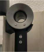 Resim Devotech DYSON Supersonic Saç Kurutma Makinesi duvara askı aparatı 