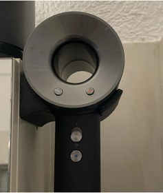 Resim Devotech DYSON Supersonic Saç Kurutma Makinesi duvara askı aparatı 