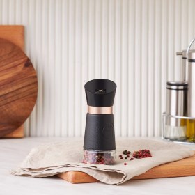 Resim Karaca Latin Deri Baharat Değirmeni 