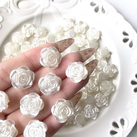 Resim 30 adet 16mm Akrilik Gül Yapay Elmas, Parlak Krem Rengi DIY El Sanatları Boncukları, Telefon Kılıfı için Dekoratif Takı, Sanat ve El Sanatları Malzemeleri 