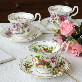 Resim Şık Vintage Çiçekli Seramik Çay Bardağı ve Tabak Seti, 6.7oz - Çay Partileri, Toplantılar, Kahve İçme İçin İdeal - Elde Yıkanabilir, Tekrar Kullanılabilir - Doğum Günleri, Sevgililer Günü, Noel, Anneler Günü, Mezuniyet, Cadılar Bayramı, Çay Partisi Süslemeleri İçin Mükemmel Hediye 