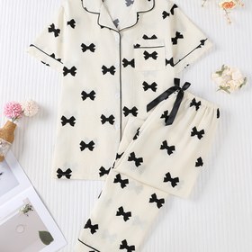 Resim 2 Adet Genç Pijama Takımı, Sevimli Kelebek Baskılı, Kısa Kollu Yaka Detaylı Üst ve Elastik Bel Pantolon, Örgü Polyester ve Spendex, Normal Kalıp, Düğme Detaylı, İlkbahar/Yazlık Pijama 