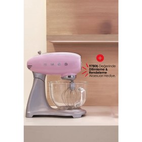Resim Smeg 50's Style Retro Pembe Stand Mikser Smf02pkeu 800 W Güç ve 4,8 lt Kapasite ile Dökme Demir Alüminyum Gövde 