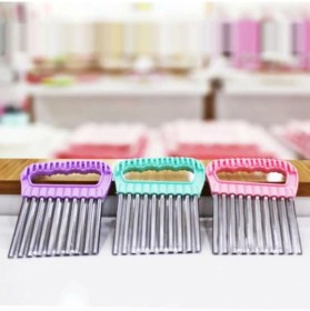 Resim Patates Dilimleyici Şekilli Sebze ve Meyve Hamur Kesici Cips Patates Doğrayıcı Paslanmaz 2 Al 1 Öde 