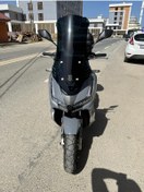Resim Motocam Arora Beatrix Siperlik Ön Cam 2023 2024 Model 65cm Siyah Renkli 4mm Orta Boylu Cam 