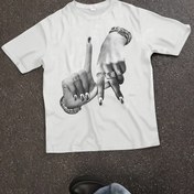Resim Y2K Tarzı Kadınlar için Rahat Kesim Kısa Kollu Tişört - Siyah & Gri Rock On El Hareketi Baskılı, Orta Esneklikte Yuvarlak Yaka, Her Mevsime Uygun, Şeffaf Olmayan Kumaş, Hafta Sonu Stili, Retro Moda, Yumuşak Dokulu Grafik T-Shirt, Bayanlar İçin 