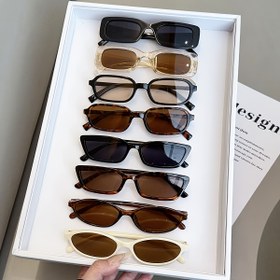 Resim 8'li Klasik Moda Karışık Şekilli Küçük Çerçeveli Çok Renkli Set Gözlükler Basit Günlük Moda Trend Dekoratif Gözlükler Moda Aksesuarları/Hafif Gözlükler/Dayanıklı PC Malzeme Unisex Gözlükler, Hediye Çorabı İçerik 