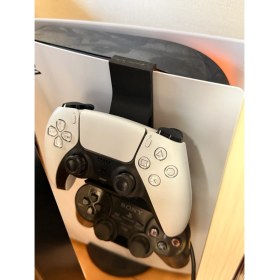 Resim Askılı Oyun Kolu Standı Siyah – Konsol Üstü Gamepad Tutucu ve Düzenleyici Aparat 