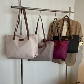 Resim Kadın Büyük Boy Tote Çanta - Dayanıklı Oxford Kumaş, Nefes Alabilir & Şık Siyah İş Çantası Fermuarlı, İş veya Günlük Kullanım İçin Mükemmel, Günlük Omuz Çantası | Minimalist Tasarım | Oxford Kumaş Çanta, Büyük Tote Çanta, Kadın El Çantası, Bayan El Çantası, Kadın Cüzdanı 