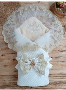 Resim Yenidoğan Kuzulu Taç Nakış Güpürlü Fiyonklu Duvaklı Prizma Taş Unisex Kundak Bebek Battaniyesi Ekru 