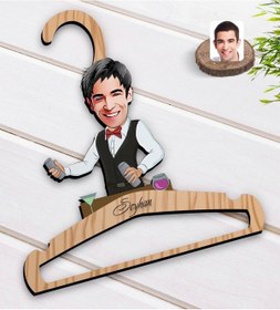 Resim Kişiye Özel Barmen Karikatürlü Standart Boy Ahşap Elbise Askısı-1 Ahşap 