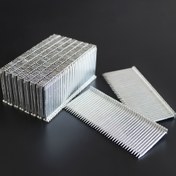 Resim 400 Adet Ağır Hizmet Tipi Yüksek Karbonlu Çelik Toplanmış Çiviler - Uzunluk 55mm, Ahşap Kirişler, Çelik Çerçeveler ve Beton için Tıkanma Önleyici Tasarım, Pnömatik Çivi Tabancası Bağlantı Elemanları (5mm Çeliği Deler) 