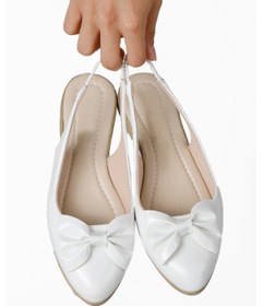 Resim Arkası Açık Lastikli Kurdeleli Babet Beyaz 