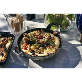 Resim Staub Toz Istiflenebilir Fırın Kabı, Yuvarlak (20 Cm, 0,75 L Içerisinde Bulunan Mat Siyah Kaplı Teps 