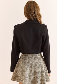 Resim Olalook Kadın Siyah Astarlı Bağcık Detaylı Crop Blazer Ceket CKT-19000464 