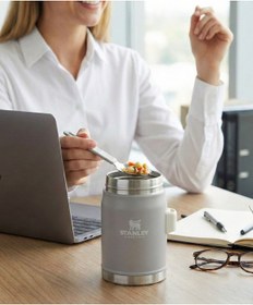 Resim Stanley Classic Legendary Kaşıklı Yemek Termosu 0.4 L Renkli 