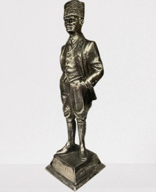 Resim Dekoratif Polyester Atatürk Heykeli 48 Cm Gümüş-eskitme 