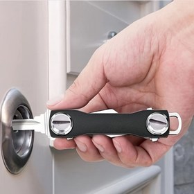 Resim 360 Derece Dönebilen Tasarımıyla Büyük Alüminyum Alaşımlı Anahtar Tutucu - Dayanıklı Metal EDC Aracı, Ev ve Dış Mekan Kullanımı İçin, Anahtar Organizatörü | Modern Anahtar Tutucu | Dayanıklı Yapı, Anahtar Depolama Organizatörü, Yardımcı saç tokası 