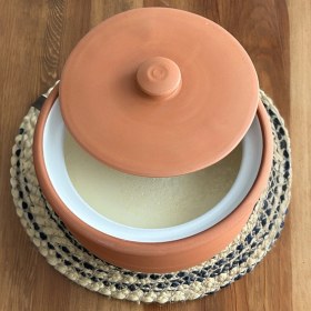 Resim AdenArt Sırlı Doğal Toprak Kapaklı Yoğurt Mayalama Güveci-tenceresi BEYAZ 3,5 Litre 