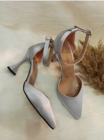 Resim HAVVA SHOES Gümüş Saten Bilekten Bağcıklı Şampanya Topuklu Ayakkabı 